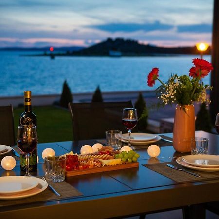 Luxury Apartment Sea Pakoštane Esterno foto