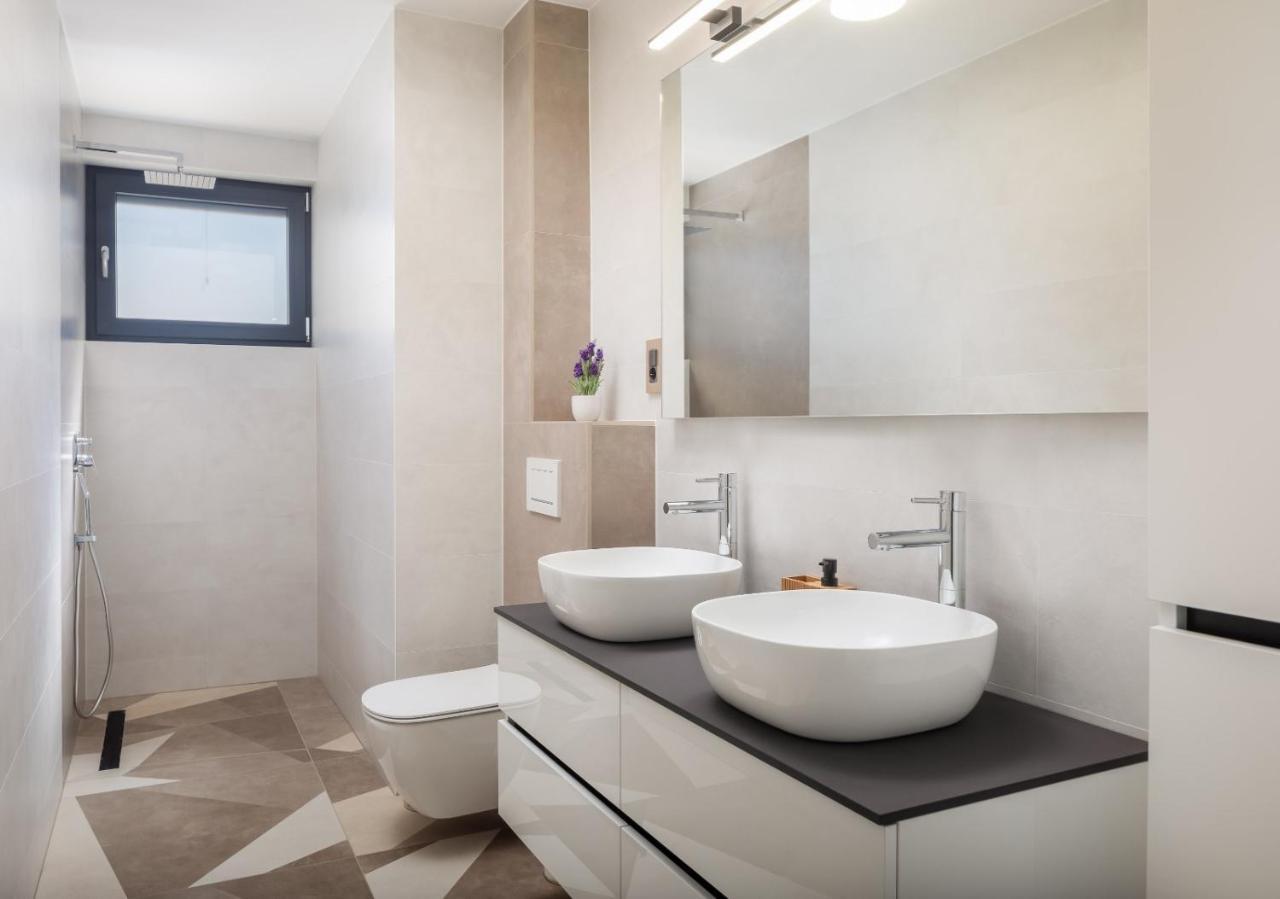 Luxury Apartment Sea Pakoštane Esterno foto