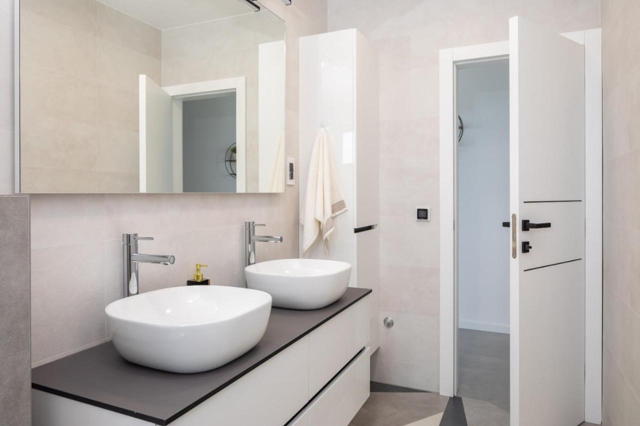 Luxury Apartment Sea Pakoštane Esterno foto
